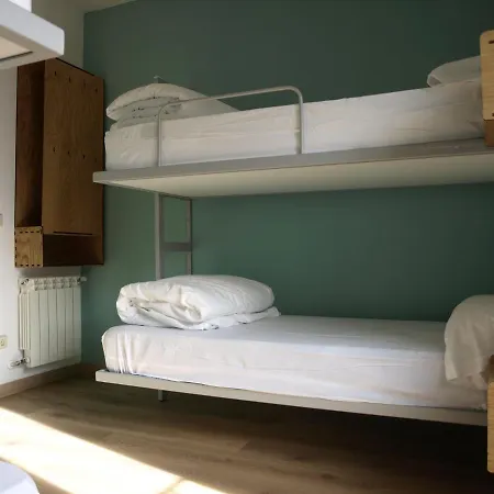 - La Tormenta Hostel Fresno de Cantespino