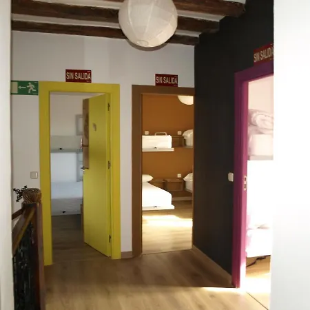 - La Tormenta Hostel Fresno de Cantespino