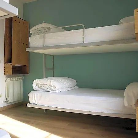 - La Tormenta Hostel Fresno de Cantespino