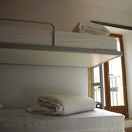 - La Tormenta Hostel *
