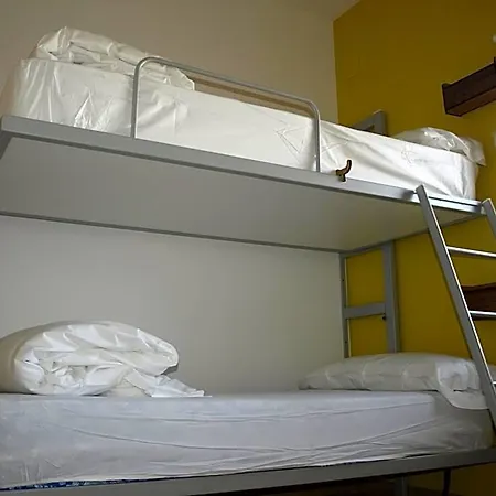 Hostel - La Tormenta *