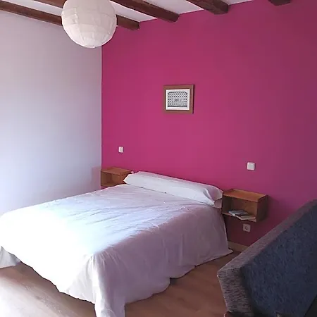 - La Tormenta Hostel Fresno de Cantespino